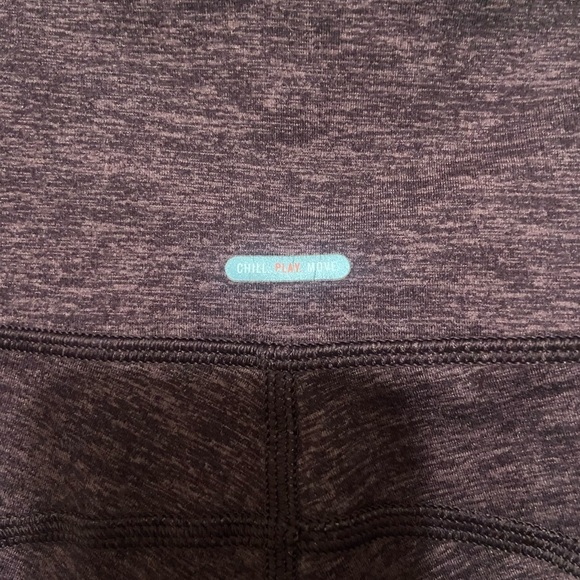 Aerie LIKE NEW burgundy side pocket high rise 7/8 length leggings size small - Picture 5 of 6